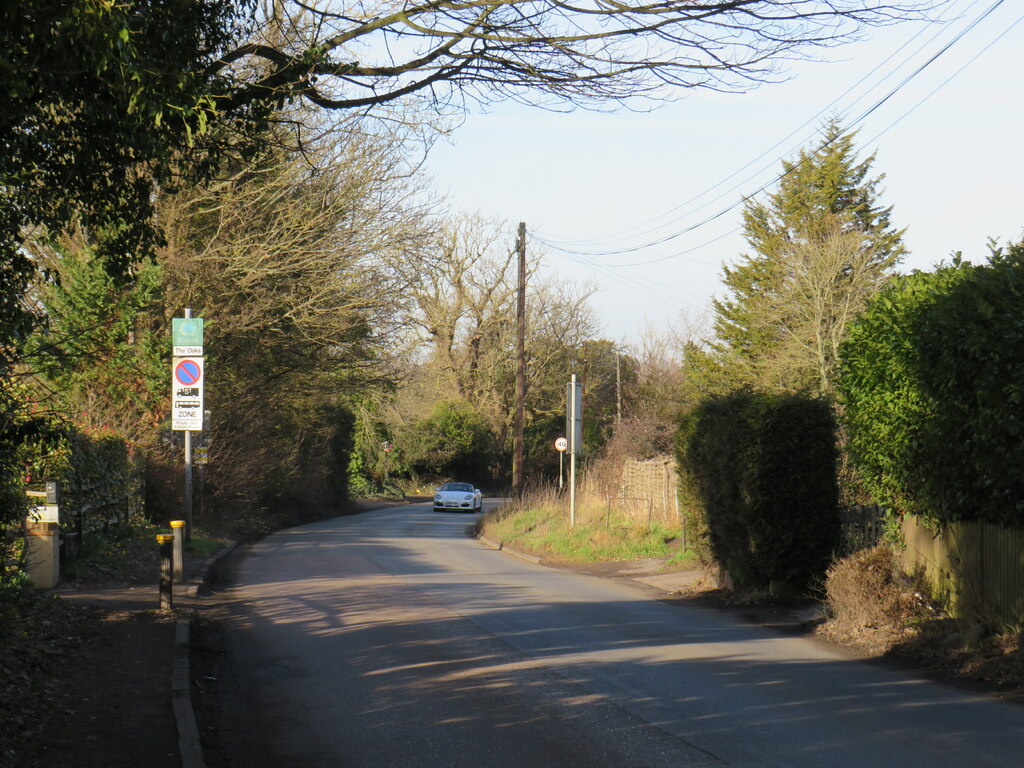 carshalton-road-near-banstead-malc-mcdonald-cc-by-sa-2-0-geograph