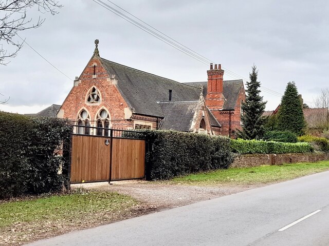 the-old-school-ian-calderwood-geograph-britain-and-ireland