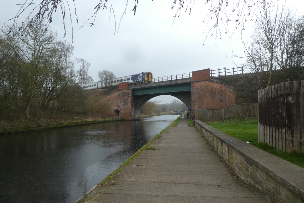 Train Crossing The Calder And Hebble... © DS Pugh :: Geograph Britain ...