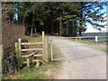 Llwybr cyhoeddus Eithin / Eithin public footpath