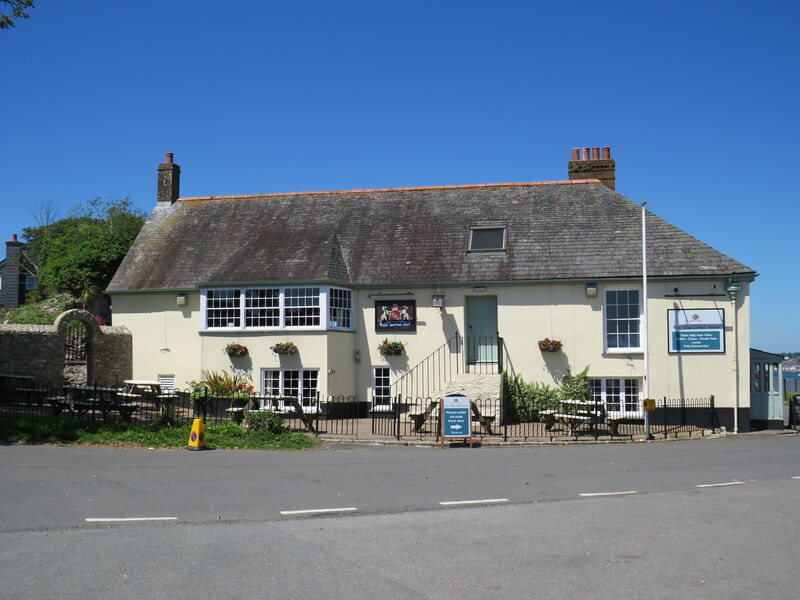 Edgcumbe Arms, Cremyll © Richard Rogerson cc-by-sa/2.0 :: Geograph ...