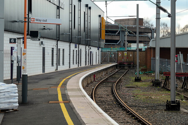 Platform 6, Wolverhampton station
