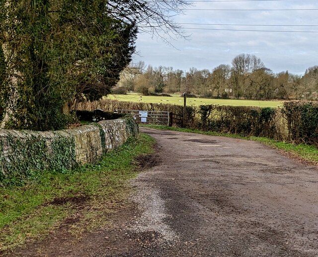 Access road to Barn Farm, Llanwern © Jaggery :: Geograph Britain and ...