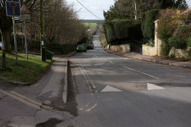 Dyer's Hill © Derek Harper Cc-by-sa/2.0 :: Geograph Britain And Ireland