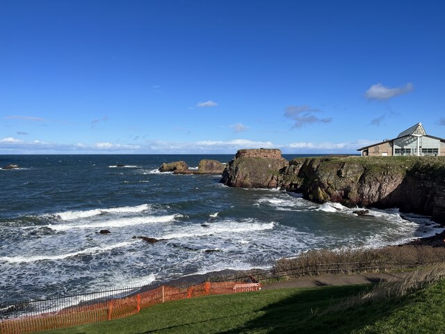 Dunbar Harbour Mouth at High Tide