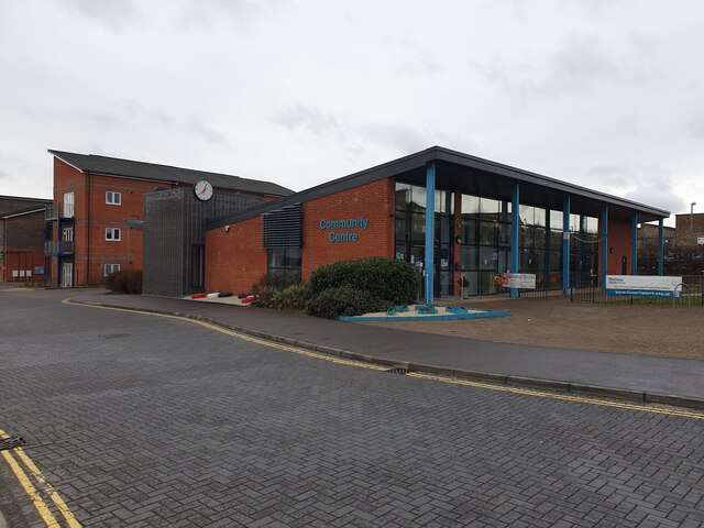 Picket Twenty Community Centre © Oscar Taylor cc-by-sa/2.0 :: Geograph ...