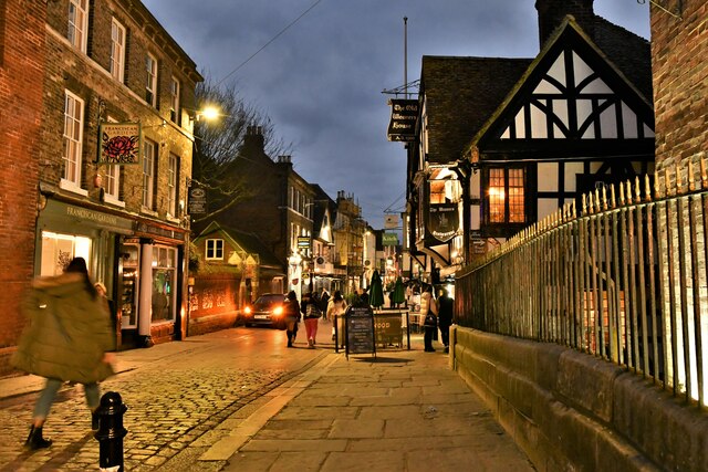 Canterbury: St. Peter's Street © Michael Garlick cc-by-sa/2.0 ...