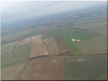 TF2586 : Soilmarks of old quarries east of Grimblethorpe: aerial 2023 by Simon Tomson