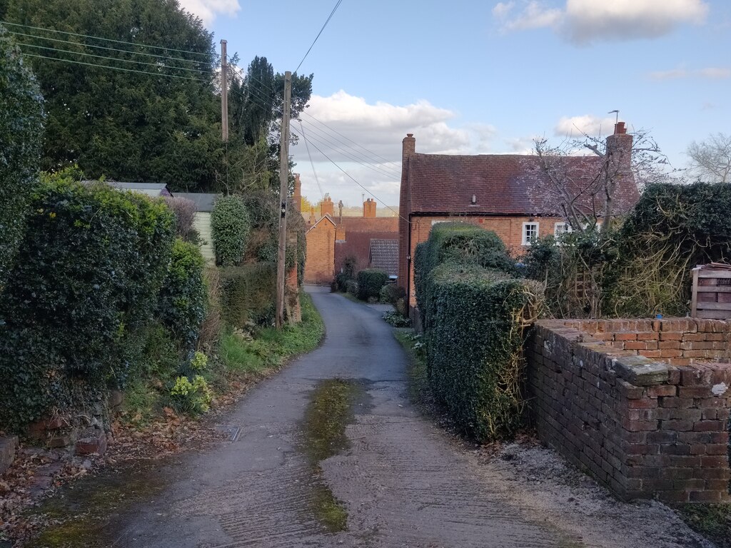 Lane in Abberley village © Mat Fascione cc-by-sa/2.0 :: Geograph ...