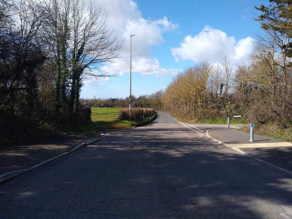 Queen's Way looking Northwest © Sofia :: Geograph Britain and Ireland