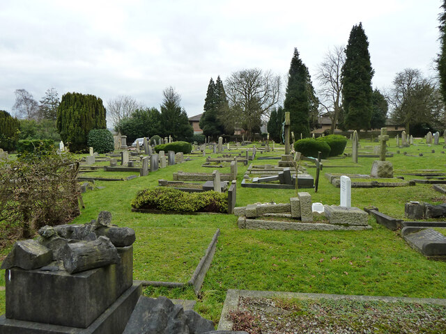 Caterham cemetery © Robin Webster :: Geograph Britain and Ireland