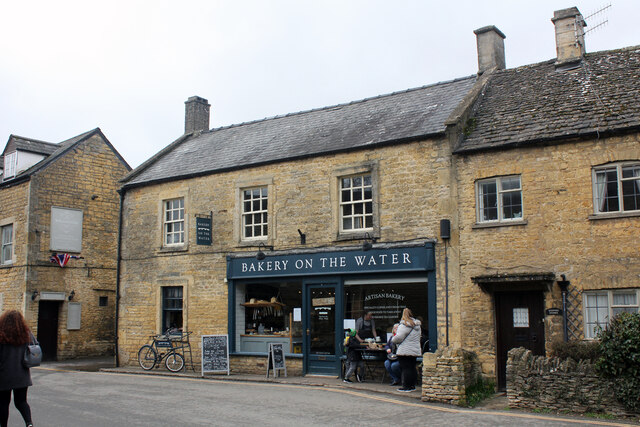 Bakery on the Water, 1 Sherborne Street, Bourton-on-the-Water