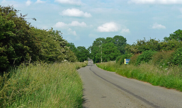 Country road near Wycomb (2)