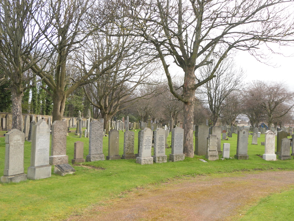 Piershill Cemetery © Richard Webb cc-by-sa/2.0 :: Geograph Britain and ...