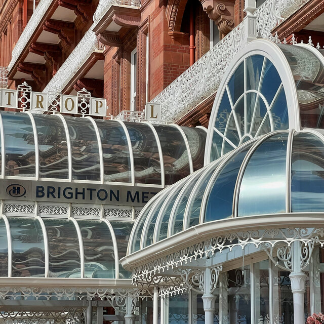 Entrance to the Hilton Brighton Metropole Hotel