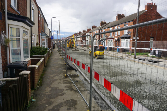 Road works on Rosmead Street, Hull © Ian S cc-by-sa/2.0 :: Geograph ...