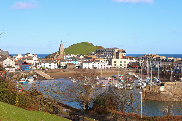 Ilfracombe Harbour © Wayland Smith :: Geograph Britain and Ireland