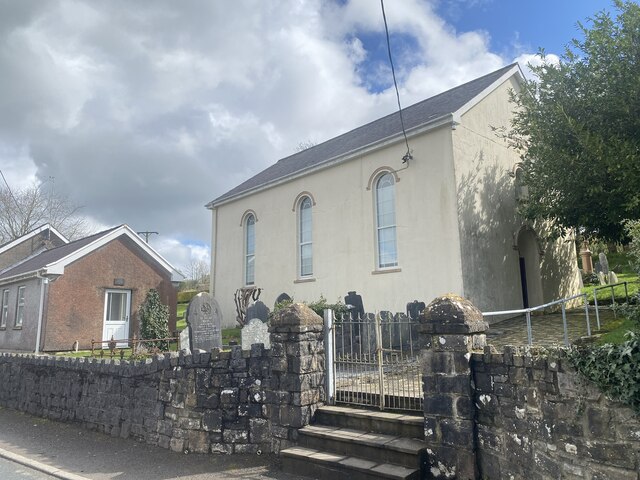 Capel Ebenezer, Llangynog © Alan Hughes cc-by-sa/2.0 :: Geograph ...