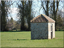 ST5163 : Small building near Butcombe Court by Thomas Nugent
