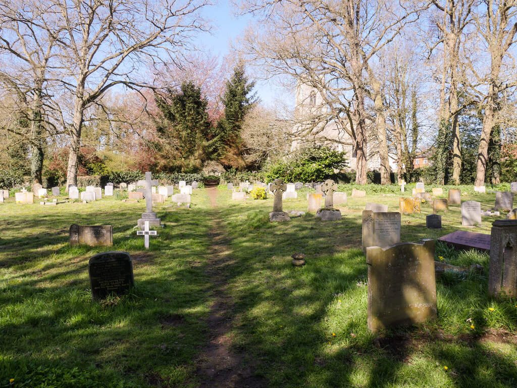 path-back-to-church-david-pashley-geograph-britain-and-ireland