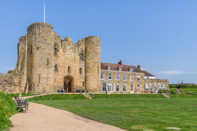 Tonbridge Castle Ian Capper Geograph Britain And Ireland