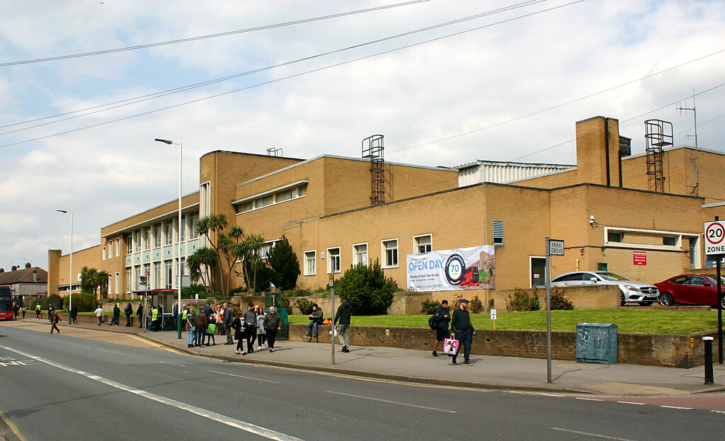 Romford Bus Garage North Street © David Kemp Cc By Sa20