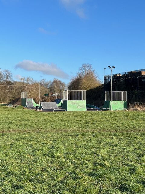 Children’s playground © Jay Pea cc-by-sa/2.0 :: Geograph Britain and ...