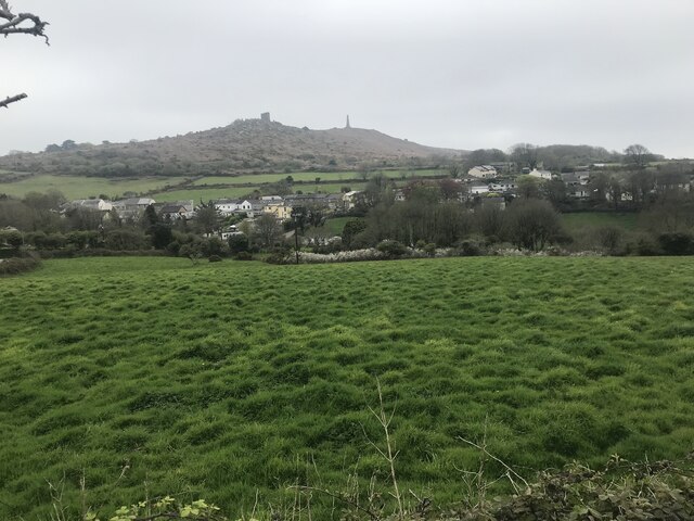 Carn Brea Hill © Paul Barnett :: Geograph Britain and Ireland