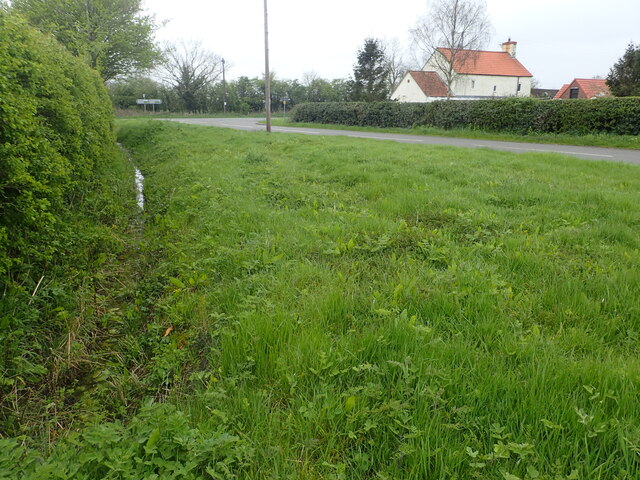 Stow Park Road © Marathon :: Geograph Britain and Ireland