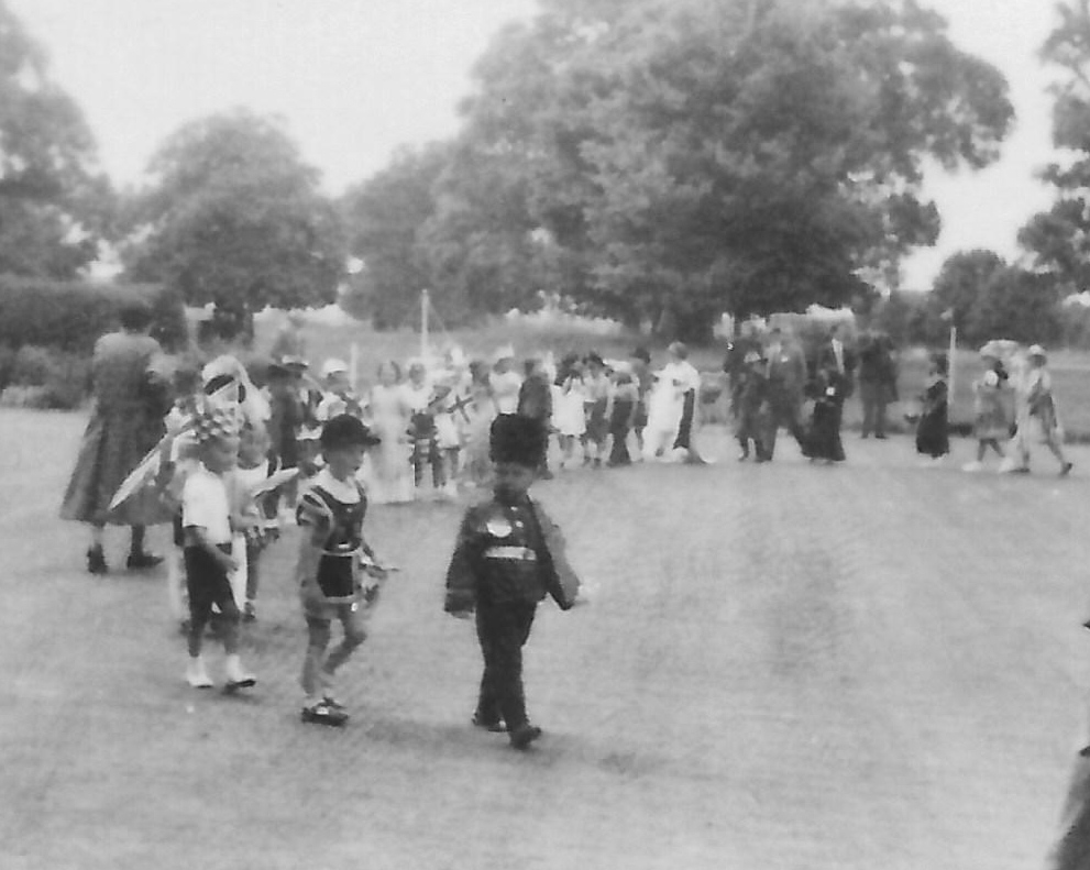 fancy-dress-parade-coronation-david-hawgood-cc-by-sa-2-0