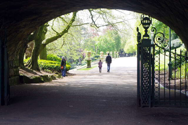 Walking into Miller Park © Stephen McKay cc-by-sa/2.0 :: Geograph ...