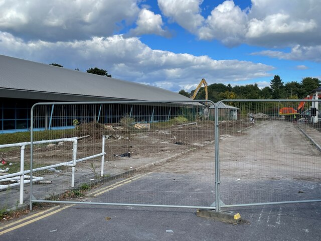 demolition-site-norfolk-lilly-house-mr-ignavy-geograph-britain