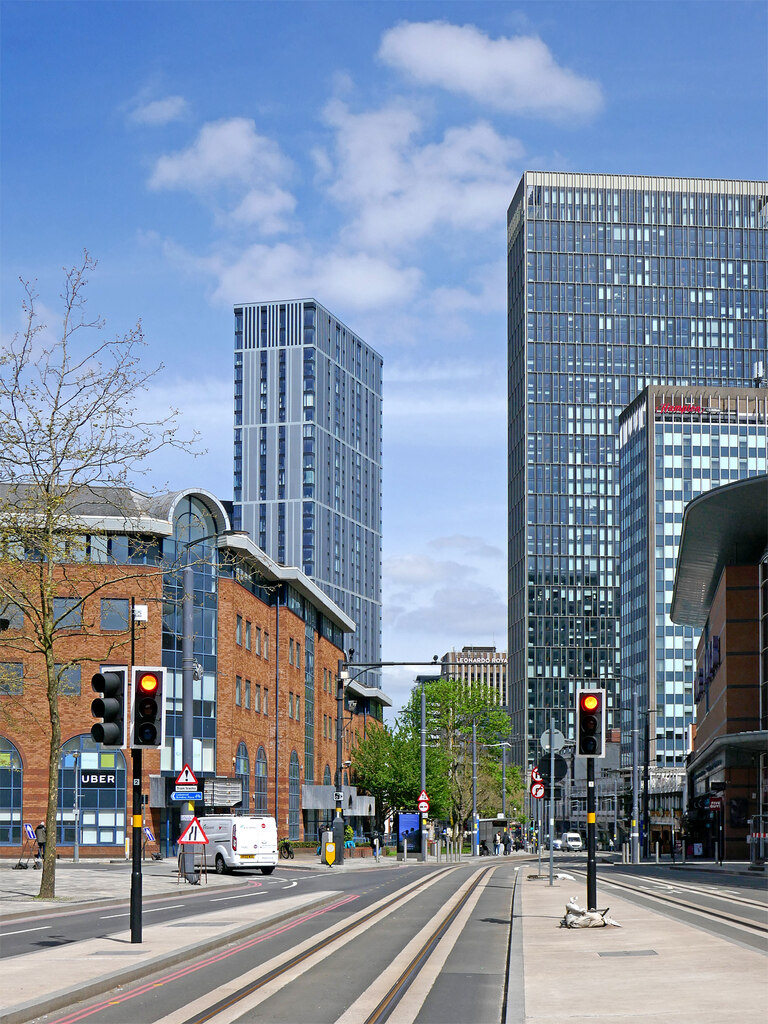 Broad Street In Birmingham © Roger D Kidd Cc By Sa20 Geograph