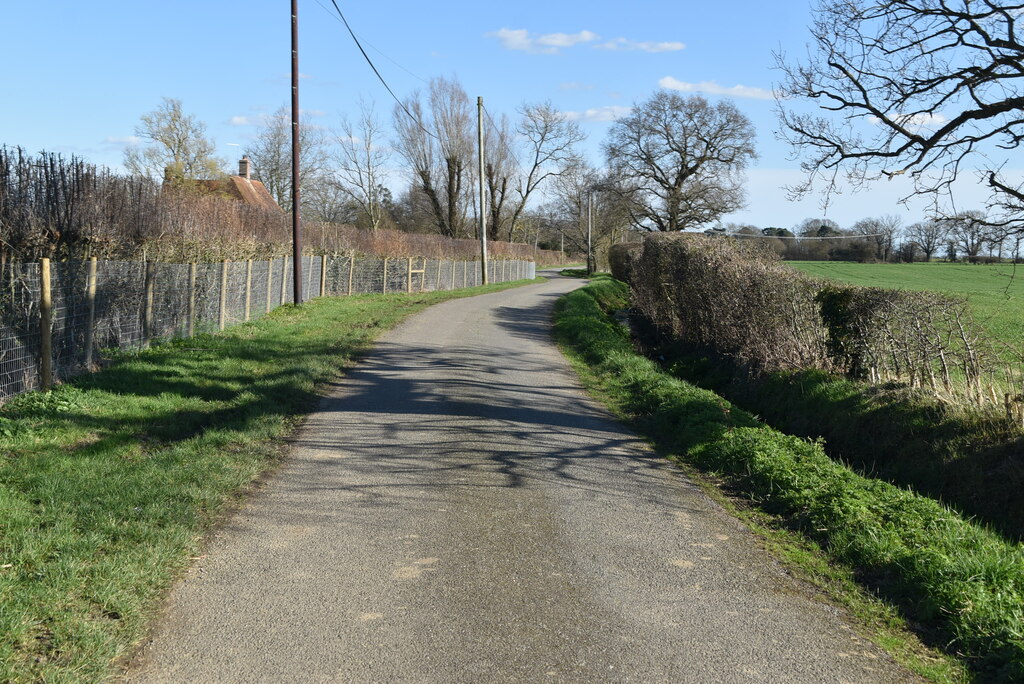 new-house-lane-n-chadwick-geograph-britain-and-ireland