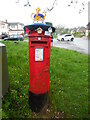 SU8898 : Decorated Post Box in Heath End by David Hillas
