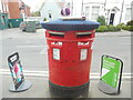 SU3987 : Decorated Post Box in Wantage Town Centre by David Hillas