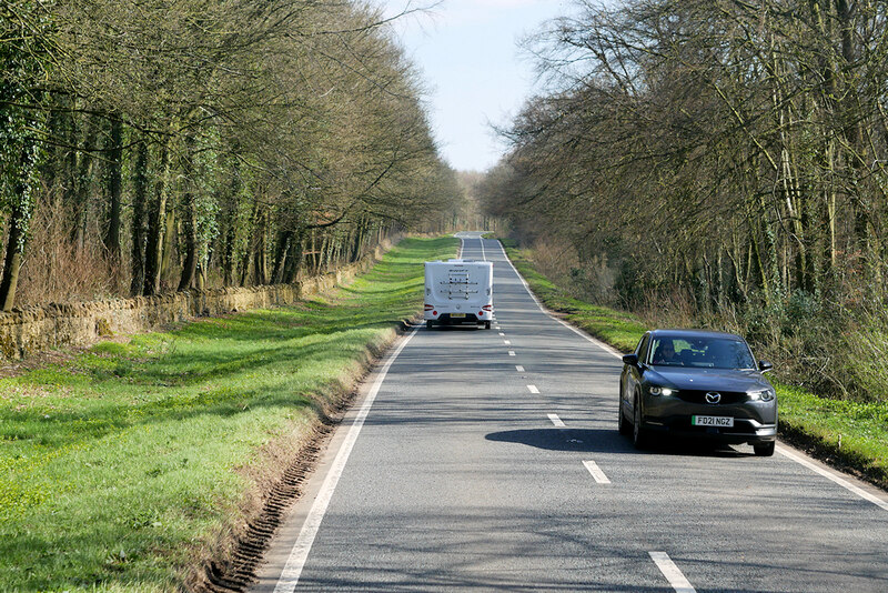 five-mile-drive-a44-david-dixon-cc-by-sa-2-0-geograph-britain