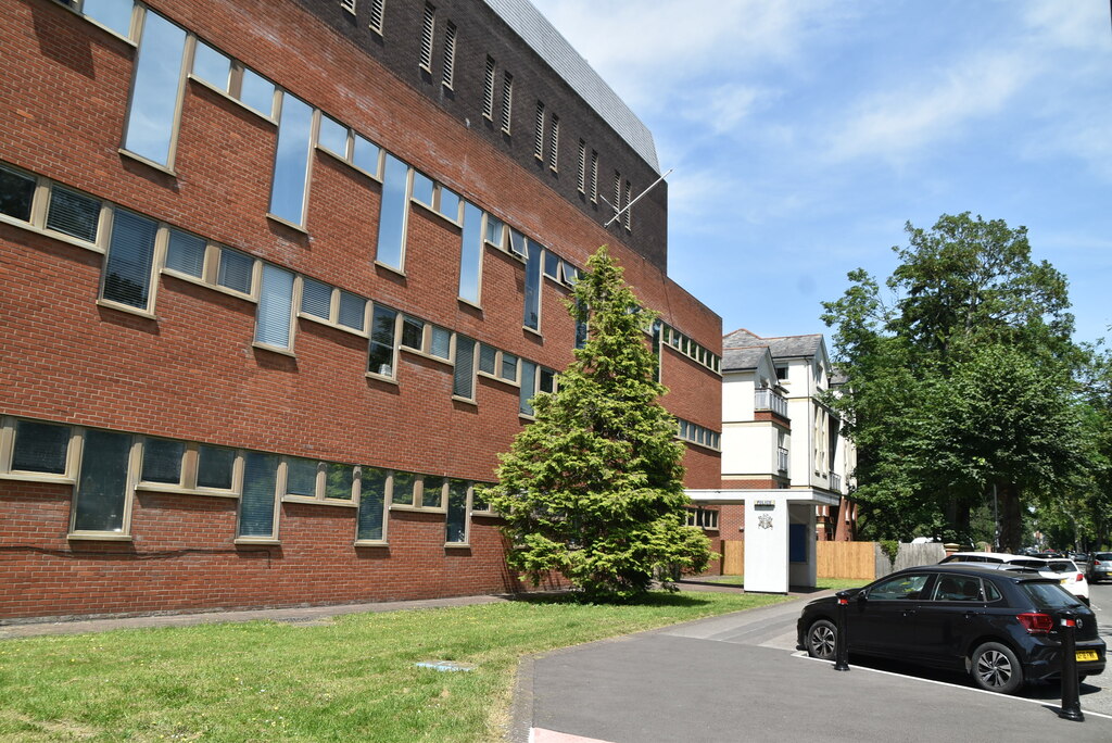 Windsor Police Station © N Chadwick cc-by-sa/2.0 :: Geograph Britain ...