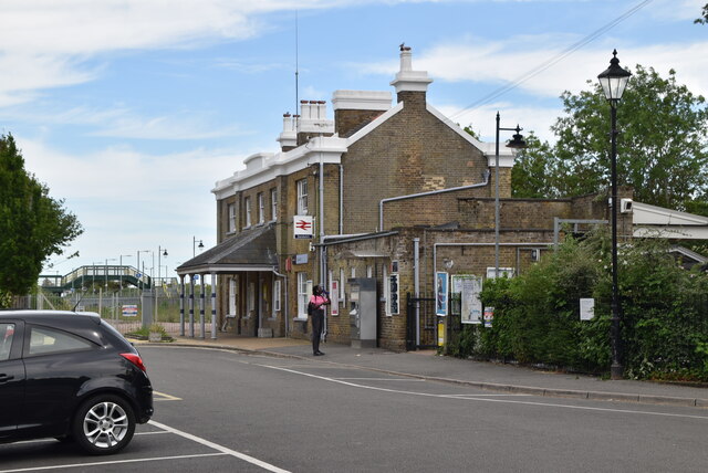 Sandwich Station © N Chadwick cc-by-sa/2.0 :: Geograph Britain and Ireland