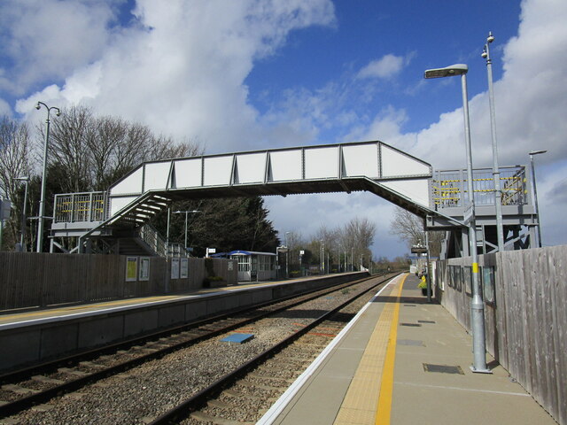 Stonehouse station © Jonathan Thacker :: Geograph Britain and Ireland