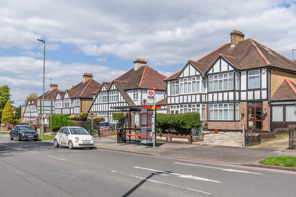 Manor Road North © Ian Capper Cc By Sa 2 0 Geograph Britain And Ireland