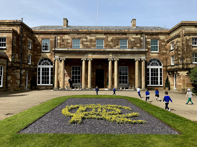 Hillsborough Castle © Kenneth Allen cc-by-sa/2.0 :: Geograph Britain ...