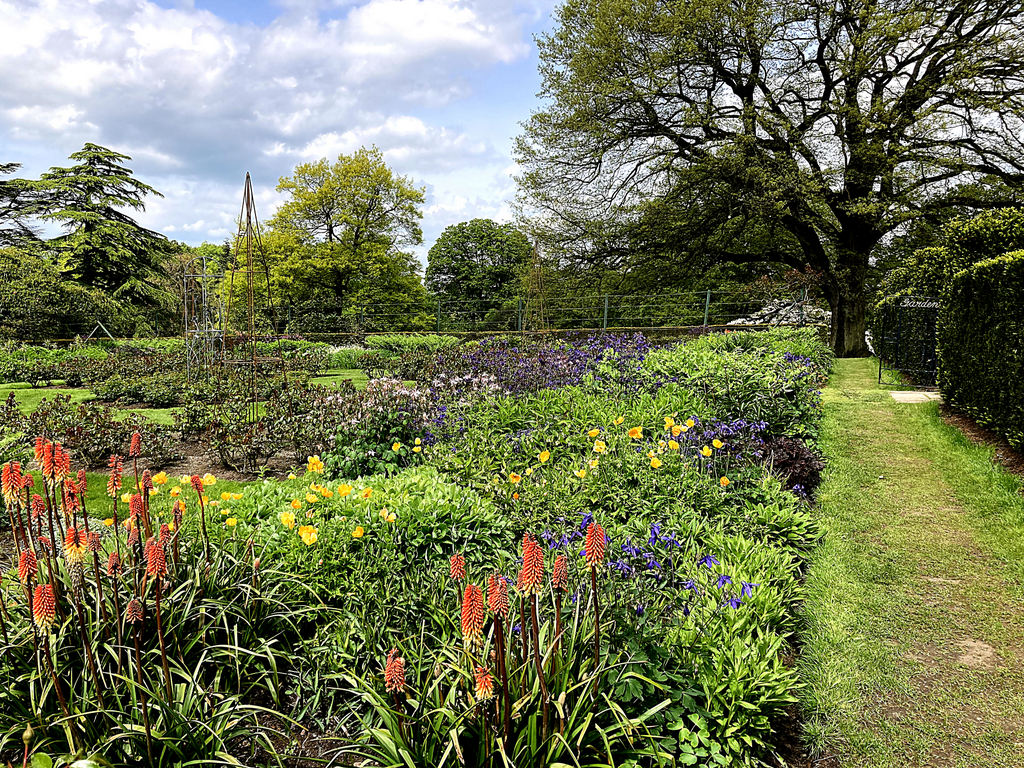 Granville Garden, Hillsborough Castle © Kenneth Allen cc-by-sa/2.0 ...