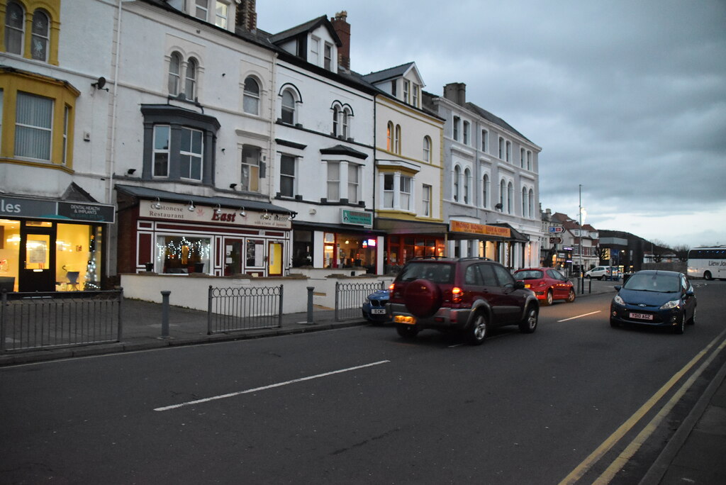 Madoc St © N Chadwick Cc-by-sa/2.0 :: Geograph Britain And Ireland