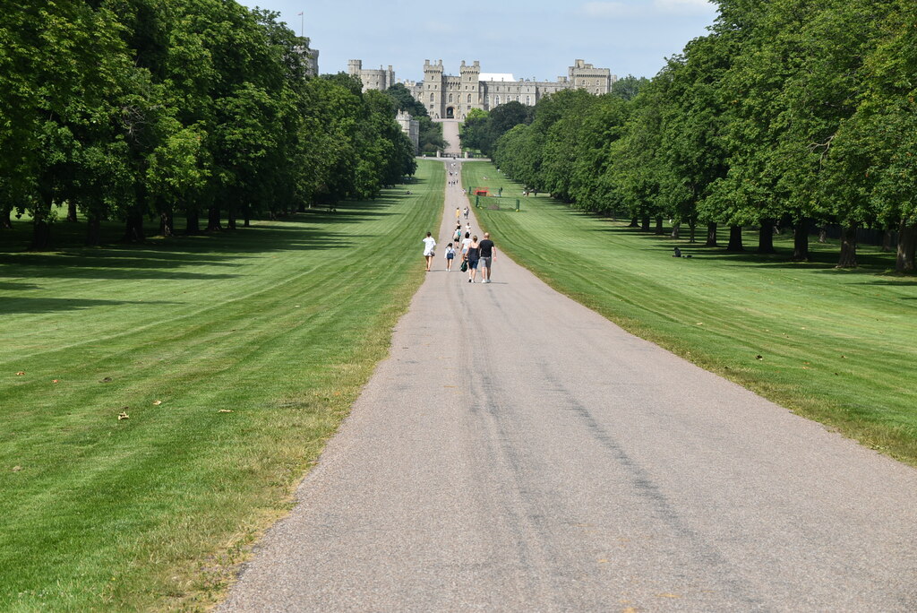 the-long-walk-n-chadwick-geograph-britain-and-ireland