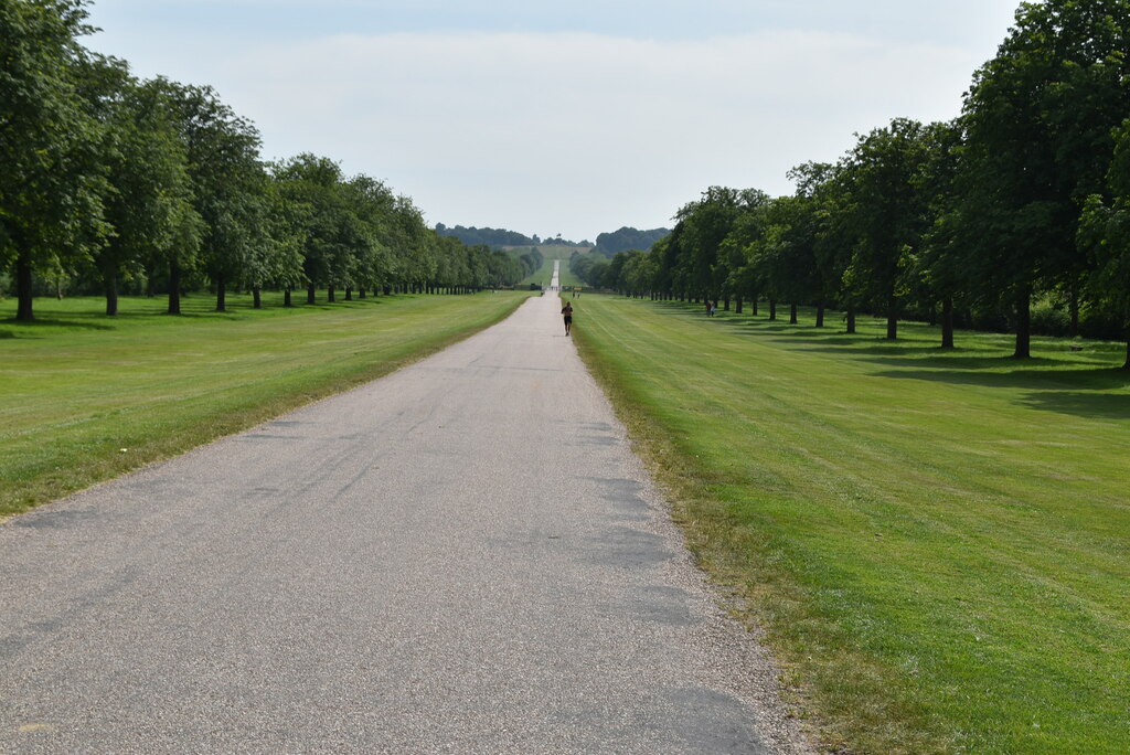 the-long-walk-n-chadwick-cc-by-sa-2-0-geograph-britain-and-ireland