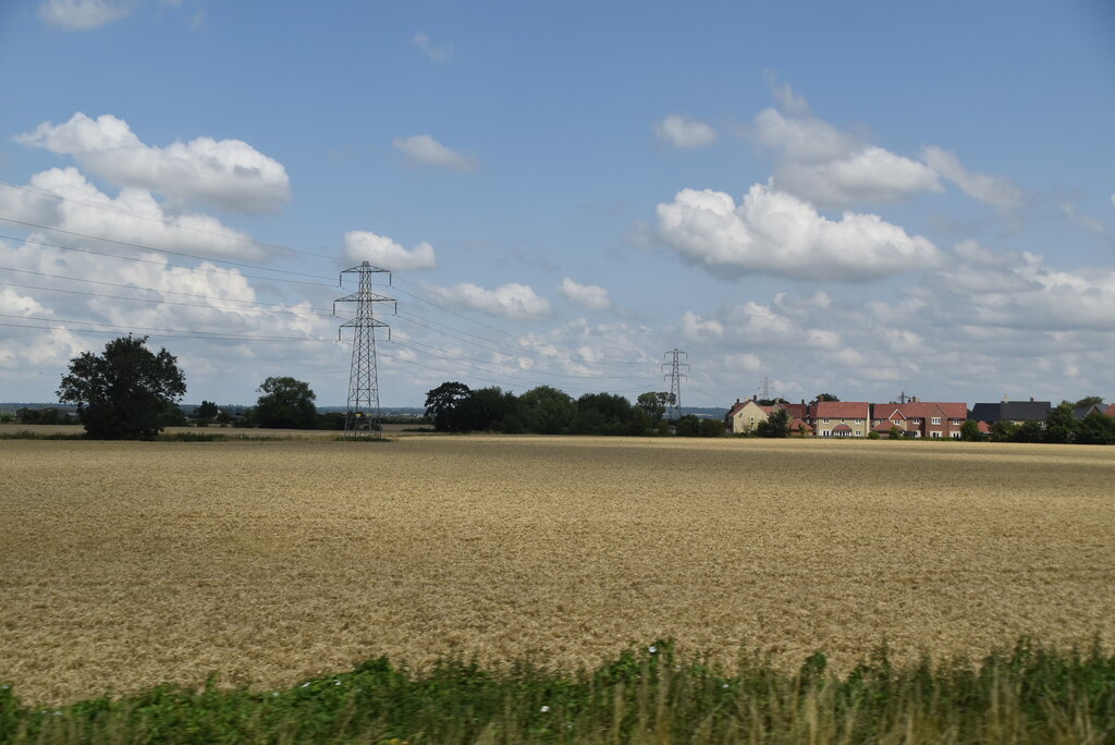 Pylons, Steventon © N Chadwick :: Geograph Britain and Ireland