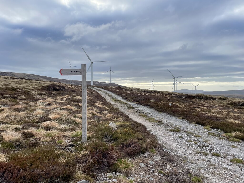 this-way-for-cooks-cairn-ralph-greig-cc-by-sa-2-0-geograph-britain