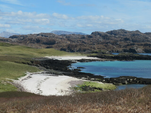 White sand beaches on Handa © Gordon Hatton :: Geograph Britain and Ireland