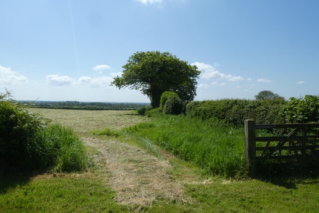 Footpath Near Mill Hill Farm © DS Pugh Cc-by-sa/2.0 :: Geograph Britain ...